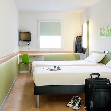 Ibis Budget Munchen Airport Erding Ruang foto